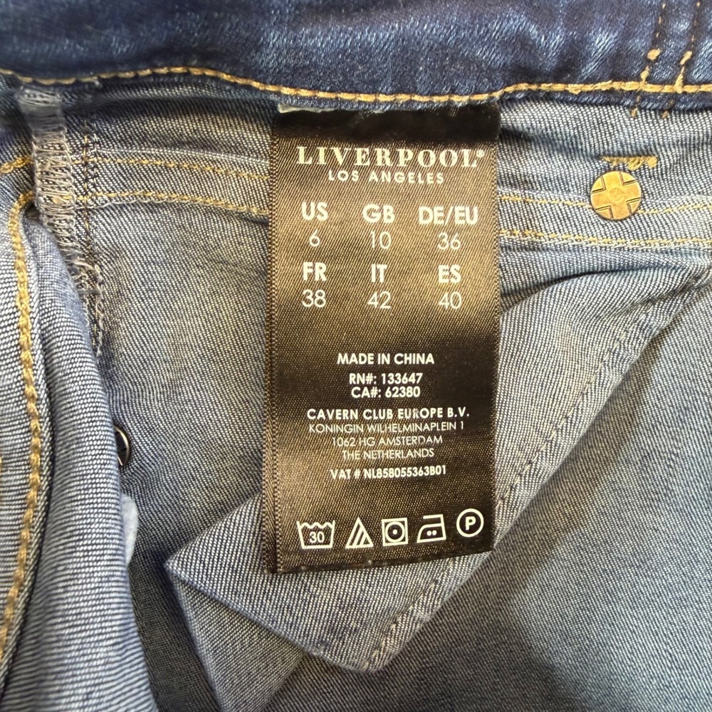 Liverpool Pull On Ankle Skinny Jeans Women's Size 6/28 Blue Distressed Pants - Picture 5 of 8